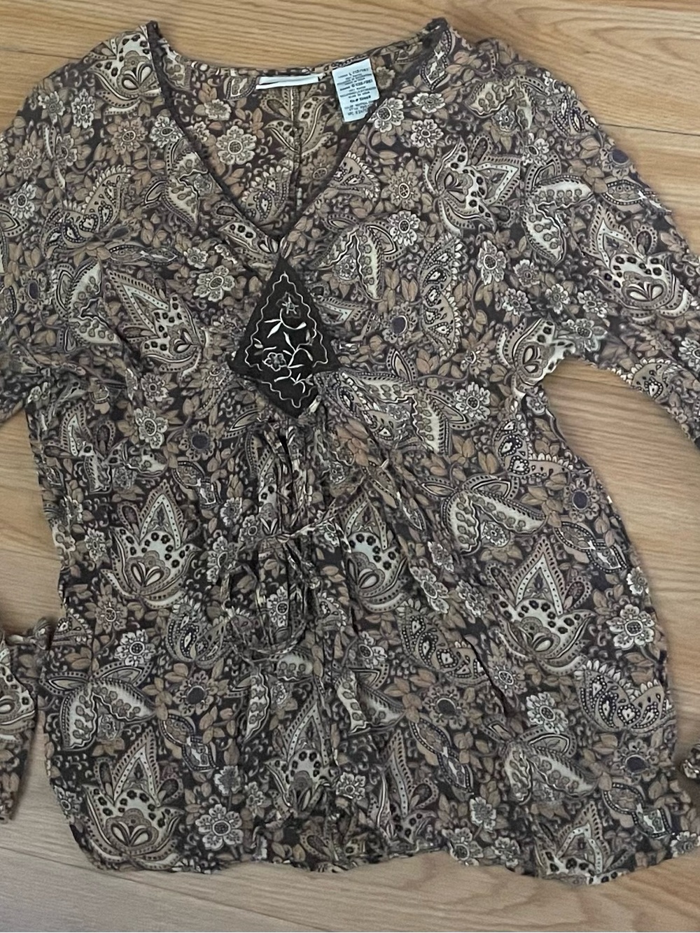 Paisley V-Neck Women's Top in Taupe and Brown Large Size 12/14